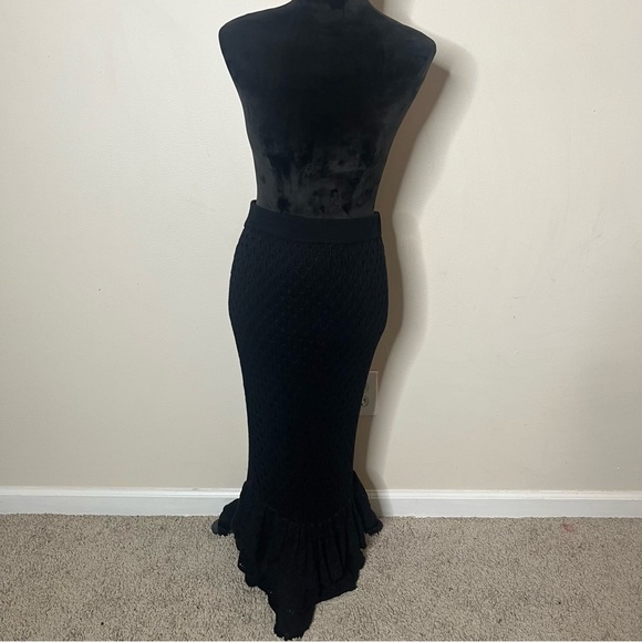 Beach Riot Women’s Polly Black Crochet Ruffle Midi Skirt Sz M - Picture 2 of 11